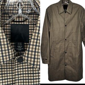 Well-made stylish checkered raincoat by H&M MAN navy and tan size small
